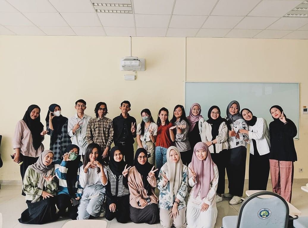 Pengalaman sebagai Dosen di Universitas Negeri Malang